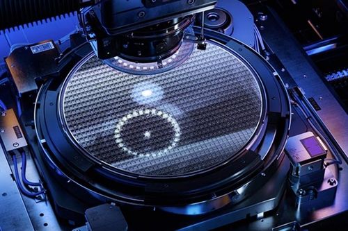 Đột phá có thể tạo ra con chip hoàn hảo, khép lại định luật Moore