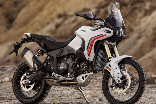 Ducati DesertX 2026: Bản nâng cấp thiên hướng cho dân mê off-road