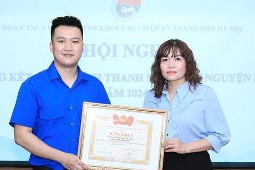 Bằng khen của Đoàn có dùng để nâng lương trước hạn?