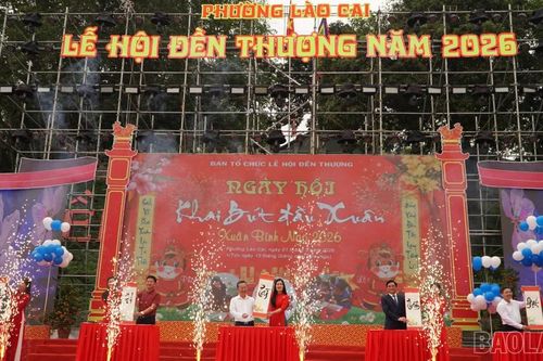 Phường Lào Cai khai hội đền Thượng