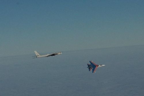 Nga triển khai tiêm kích Su-35 thuộc đội bay biểu diễn Hiệp sĩ Nga làm nhiệm vụ chiến đấu