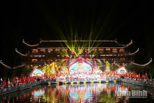 Quần thể Tam Chúc đón nhận Bằng xếp hạng Di tích Quốc gia đặc biệt