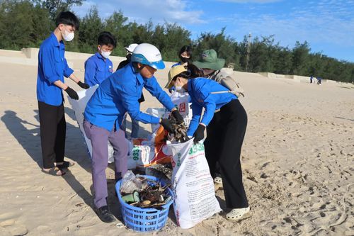 Giữ màu xanh biển trong tiến trình phát triển