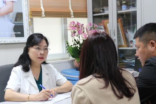 Vô sinh, hiếm muộn gia tăng ở người trẻ: Báo động từ lối sống thiếu lành mạnh