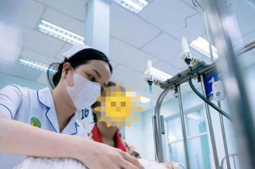 Cứu sống bé gái 2 tháng tuổi mắc bệnh cực hiếm trong y văn