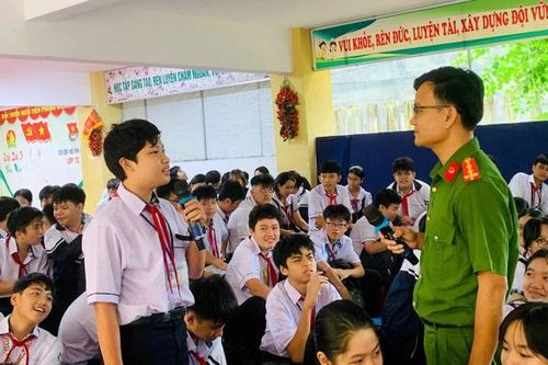 Bám cơ sở, giữ vững an ninh, an toàn vùng quê Bình Sơn