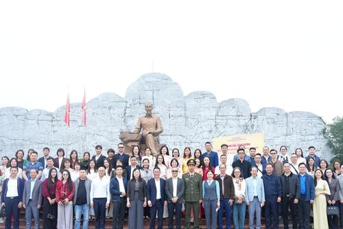 Về Nhã Nam nghe lời Bác dạy, lên Yên Thế gặp 'hùm thiêng'