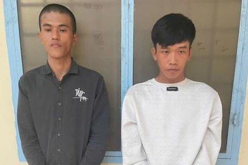 Công an xã truy xét, bắt nhanh cặp đôi cướp giật dây chuyền vàng của phụ nữ