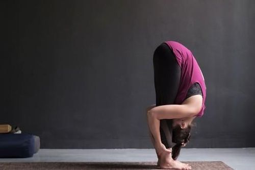5 tư thế yoga giúp làm sáng da xỉn màu