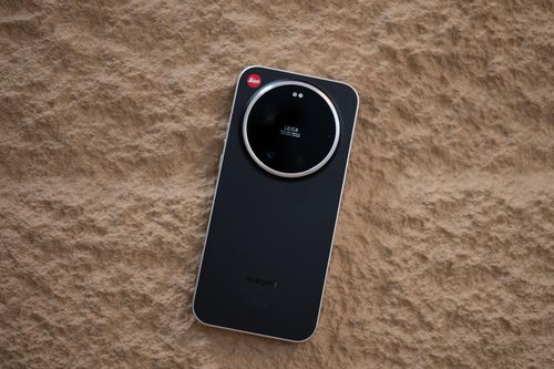 Điện thoại Xiaomi đắt hơn Apple, Samsung ở Việt Nam