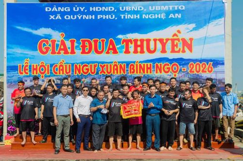 Tưng bừng Lễ hội Cầu Ngư, ngư dân phấn khởi vươn khơi bám biển