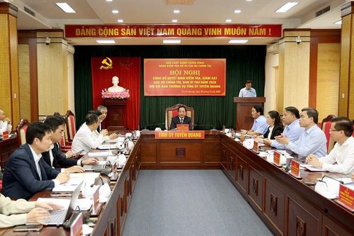 Đoàn kiểm tra của Bộ Chính trị, Ban Bí thư công bố quyết định kiểm tra, giám sát tại tỉnh Tuyên Quang
