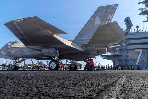 Quân sự thế giới hôm nay (2-3): Mỹ thúc đẩy tích hợp hoàn toàn tiêm kích F-35C lên tàu sân bay USS Gerald R. Ford