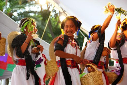 Tộc người nói ngôn ngữ độc đáo, từng xây dựng đế quốc Aztec hùng mạnh