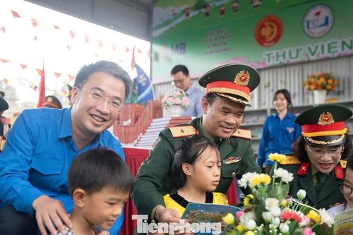 Bí thư T.Ư Đoàn Nguyễn Tường Lâm dự khởi động Tháng Thanh niên tại Lữ đoàn Đặc công 113