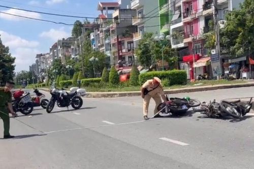 Va chạm xe công nghệ băng qua đường, một người tử vong ở TPHCM