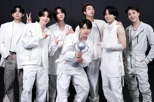 Dân mạng Hàn Quốc tranh cãi về concert tái xuất của BTS: 'Chuyện này thật là quá lố bịch'