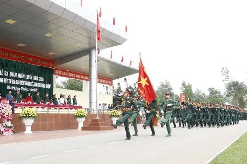 Các đơn vị thuộc Sư đoàn 325 ra quân huấn luyện