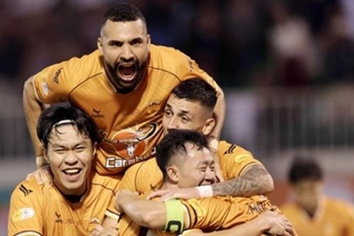 HAGL đặt cược số phận trụ hạng V-League vào những gã khổng lồ nơi hàng phòng ngự
