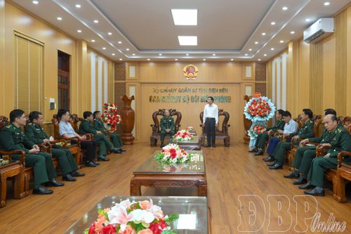 Chủ tịch UBND tỉnh Lê Văn Lương chúc mừng lực lượng Bộ đội Biên phòng nhân ngày truyền thống