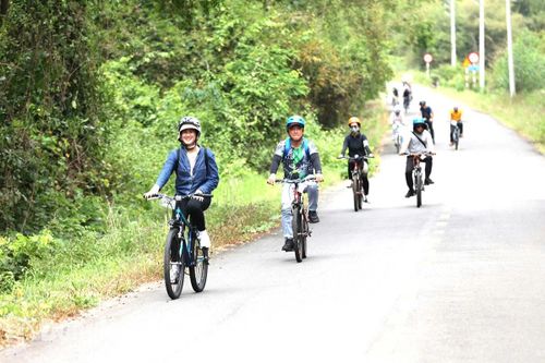 Nâng cao chất lượng sản phẩm và các dịch vụ ngành du lịch