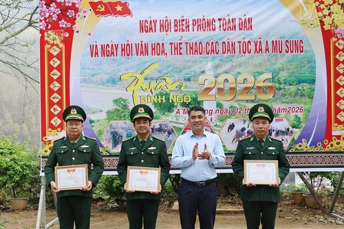 Sôi nổi Ngày hội Biên phòng toàn dân xã A Mú Sung