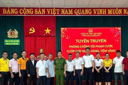 Những 'lỗ hổng' an ninh tại các tiệm vàng