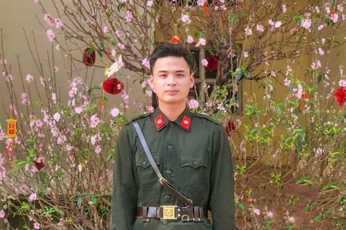 Tạm gác vị trí công chức, đảng viên trẻ Bắc Ninh tình nguyện nhập ngũ Công an nhân dân