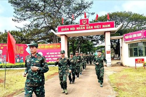 Trung đoàn 726 ra quân huấn luyện năm 2026