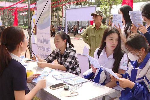Chủ động nhân lực, vững đà sản xuất