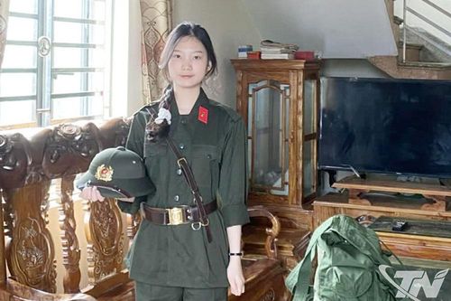 Nữ sinh tốt nghiệp trường Y xung phong tham gia nghĩa vụ Công an nhân dân