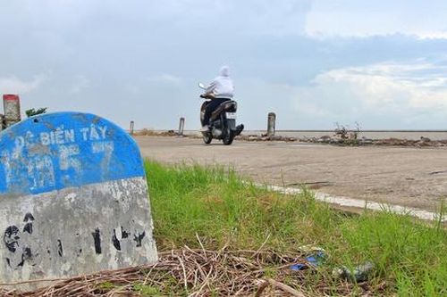 Cà Mau: Giảm tải trọng xe lưu thông trên tuyến đê biển Tây