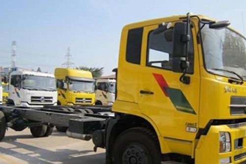Ô tô nhập khẩu đầu năm: Xe con chững lại, xe tải 'lên ngôi'
