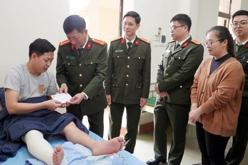 Cán bộ Công an xã bị thương khi truy bắt tội phạm ma túy
