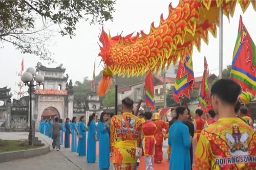Rộn ràng sắc xuân mùa lễ hội đầu năm