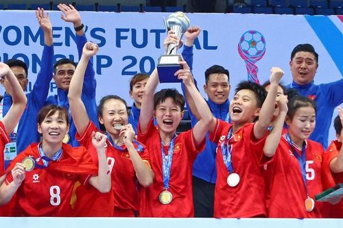 ĐT Futsal nữ Việt Nam trở thành cựu vô địch Đông Nam Á