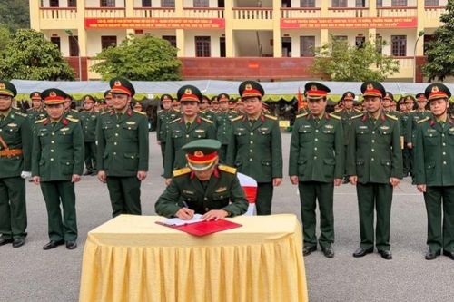 Ban Chỉ huy Phòng thủ khu vực 4 - Quảng Uyên ra quân huấn luyện, phát động thi đua cao điểm năm 2026
