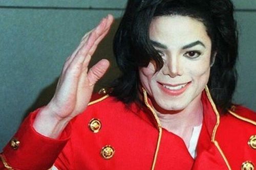Michael Jackson tiếp tục vướng cáo buộc gây chấn động sau 17 năm qua đời, bí mật trong 23 trang đơn kiện