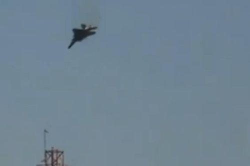 Xôn xao video nghi tiêm kích F-15 của Mỹ rơi tại Kuwait