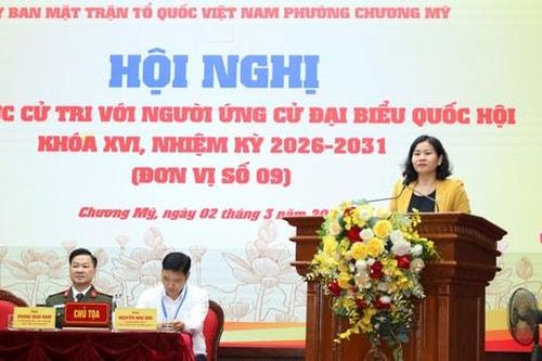 Ứng cử viên đại biểu Quốc hội tiếp xúc cử tri đơn vị bầu cử số 9