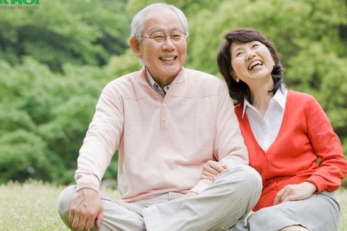 Tuổi trung niên nên sống thế nào? 4 lối sống người xưa đúc kết giúp bạn càng lớn tuổi càng an nhiên