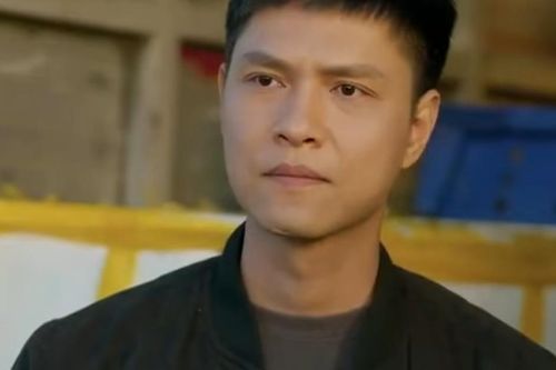 Lợi dùng tiền tiết kiệm để giúp đỡ vợ chồng Phúc dù bị 'nghỉ chơi'