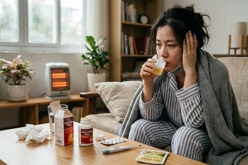 Cúm mùa: Lưu ý quan trọng khi dùng thuốc và chăm sóc tại nhà