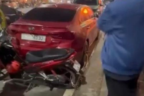 Thông tin mới nhất vụ khóa xe máy vào ô tô vì đỗ trước cửa hàng mình thuê