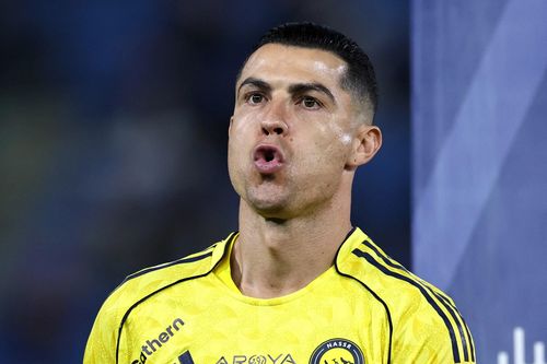 Chuyên cơ của Ronaldo rời Saudi Arabia giữa xung đột Mỹ - Iran