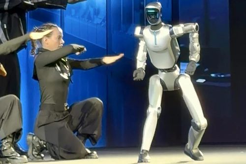 Robot của Honor gây chú ý