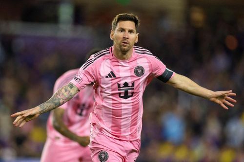 Messi và quyền năng của một biểu tượng không tắt