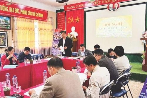 Những tấm gương nhà giáo hết lòng vì sự nghiệp trồng người