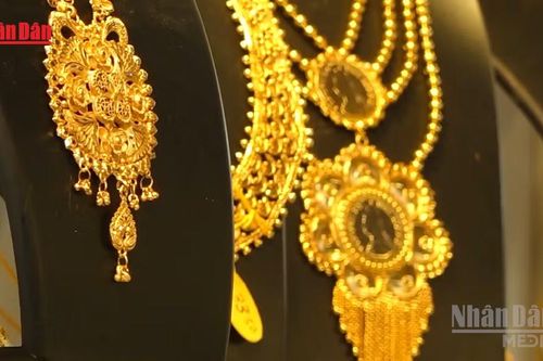 Giá vàng thế giới tăng phi mã vì xung đột tại Trung Đông