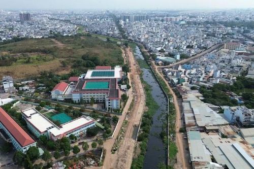 Mười gói thầu thuộc Dự án cải tạo kênh Tham Lương-Bến Cát-rạch Nước Lên đều chậm tiến độ